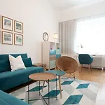 Vintage Design Apartment Vienna